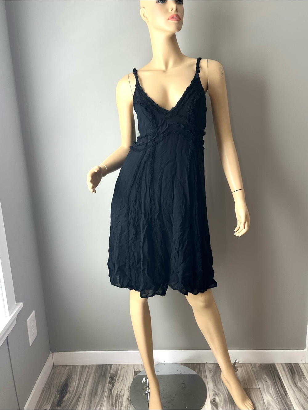 Bila Black Lace-Trim Midi Slip Dress with Spaghetti Straps